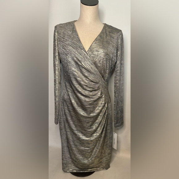emerald green evening dresses Mirabella Long Sleeve Fitted Dress Size:10T easy dress Dressing Table Sale In